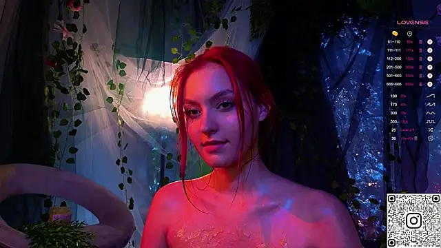 GildedKitten live sex cam