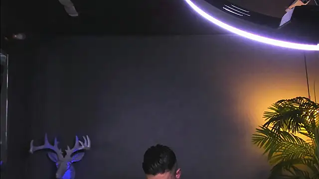 dennis_cox1's cam snapshot