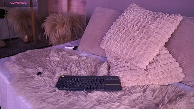 AmmyScott's cam snapshot