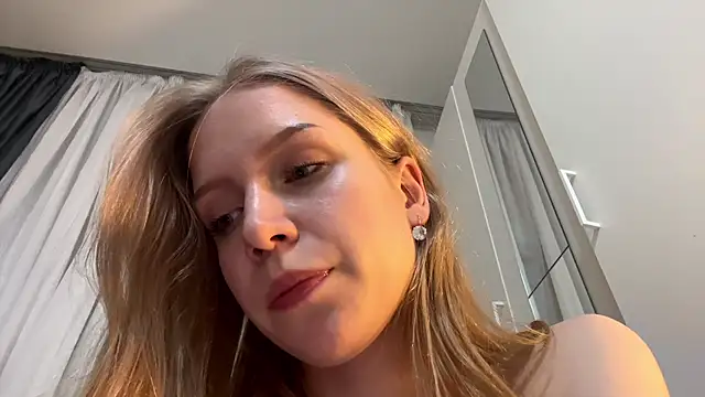 Alice_meow15's cam snapshot