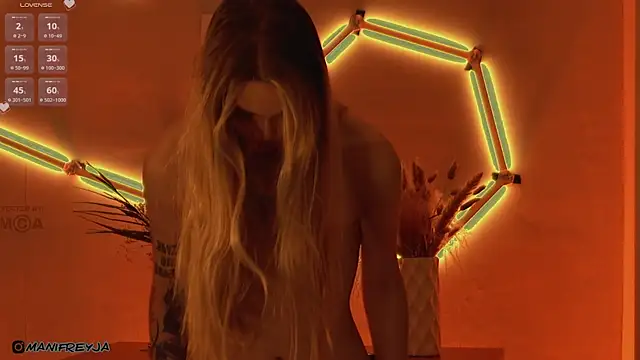 ManiFreyja's cam snapshot