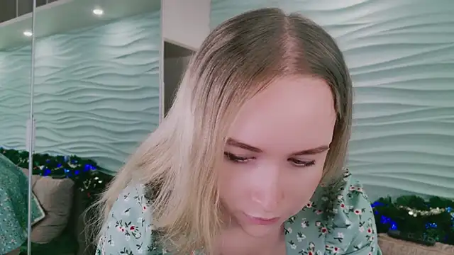 BigTitsLady-'s cam snapshot