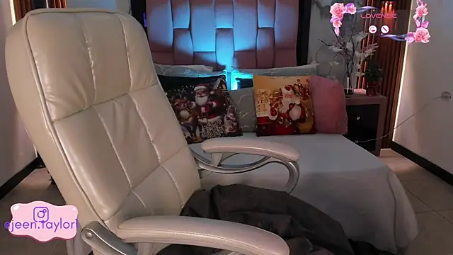 Jeen_Taylor's cam snapshot