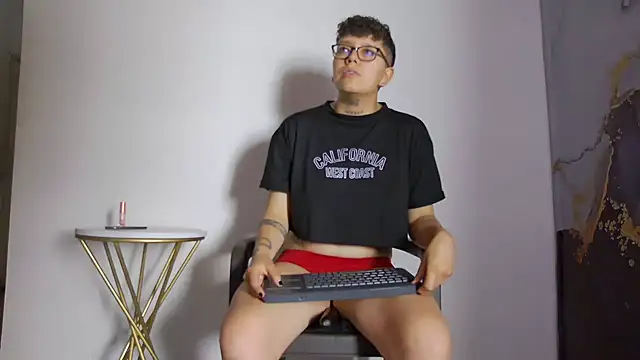 alex_noa's cam snapshot