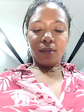 cindy_damm's cam snapshot