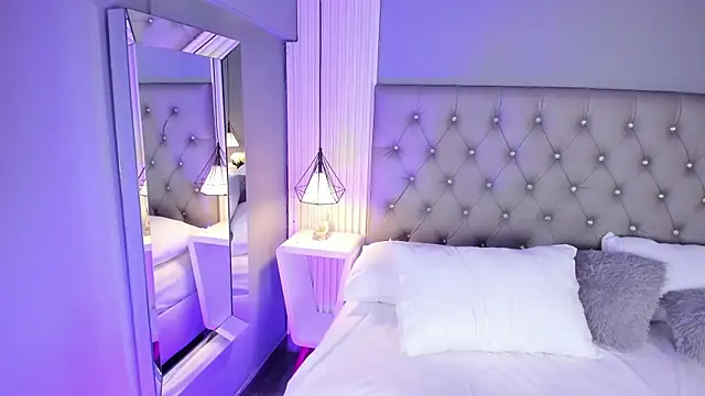 VioletthaRous's cam snapshot