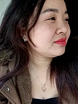 Bee-bgolden's cam snapshot