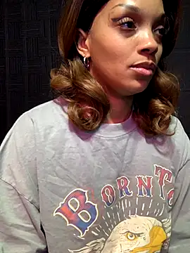 Rakiyahcharms's cam snapshot