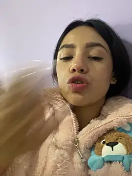 Marianahb-e's cam snapshot