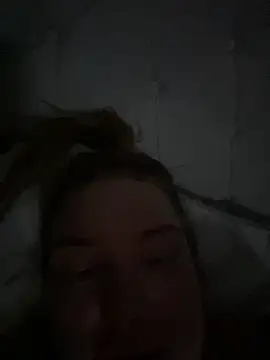 CurvyGirlMyla's cam snapshot