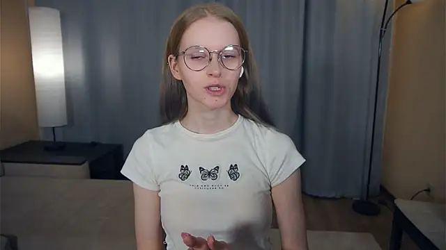 ToyaPletz live sex cam