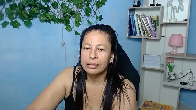 mature_martina's cam snapshot