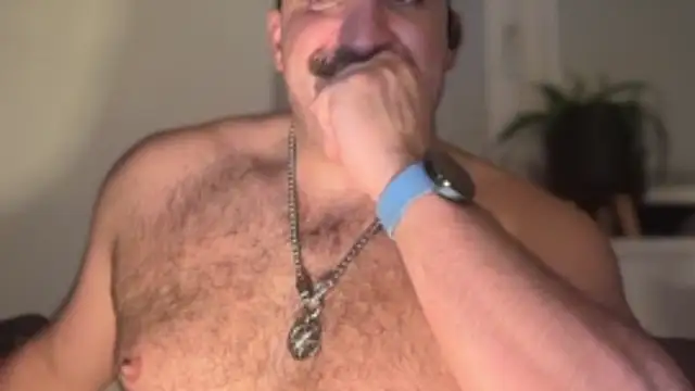 CloudyMuscleBeefy's cam snapshot