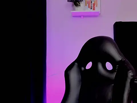 emmabridgerton's cam snapshot