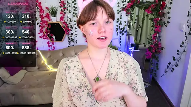 DreamyLuna's cam snapshot