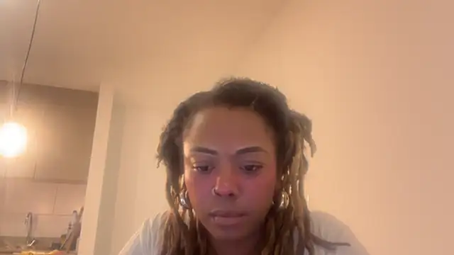 ChocolateCakeQueen's cam snapshot