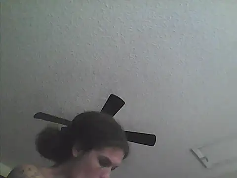 sarahkat86's cam snapshot