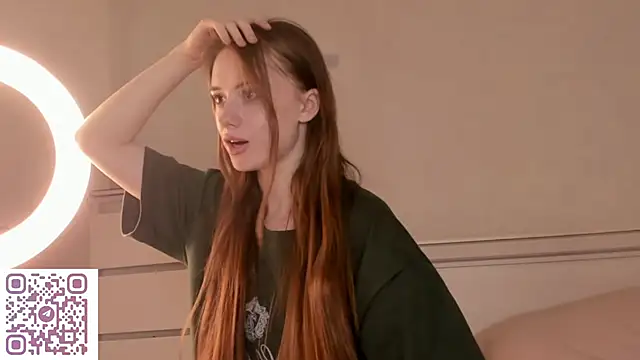 AmyForYouu's cam snapshot