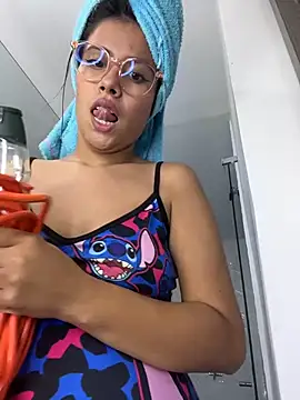 EMILIIA_RICHTER__'s cam snapshot