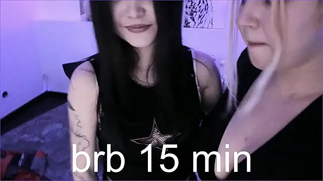 Elainebeness's cam snapshot