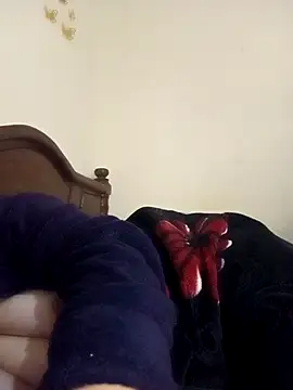 Mia-mrocia's cam snapshot