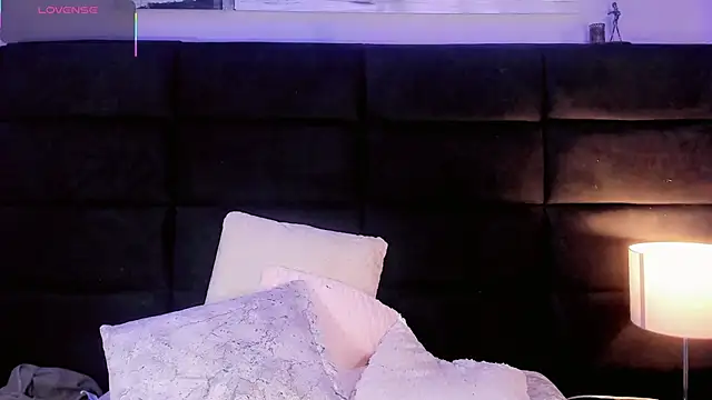 Ana_Paaula23 live sex cam