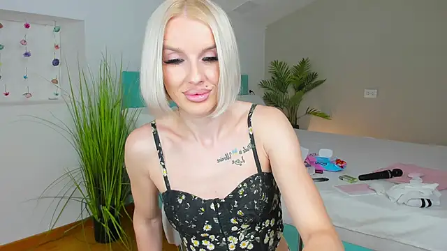 Lana_kitty__'s cam snapshot