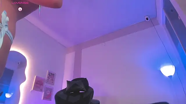 Sweetiee_Aurora's cam snapshot