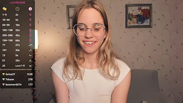 JoanBaggott's cam snapshot