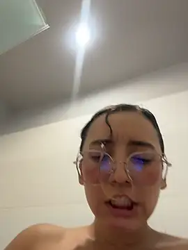 Kay_LustyWife live sex cam