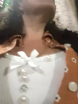 Salome-moon's cam snapshot