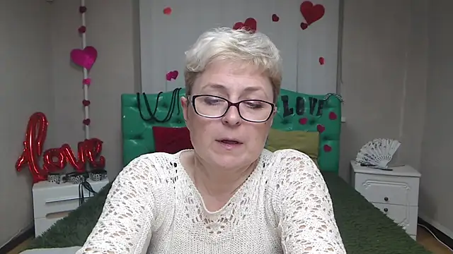 EmiliaGree's cam snapshot