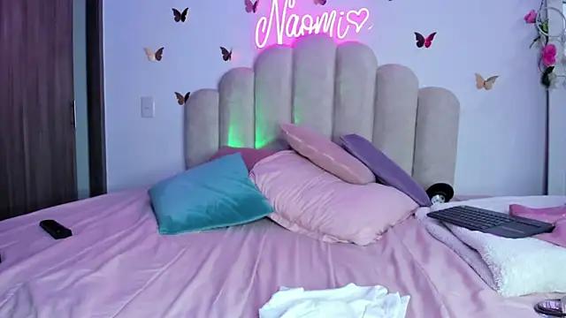 NaomiAsha's cam snapshot