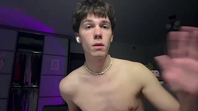 Jeremy1Scott live sex cam