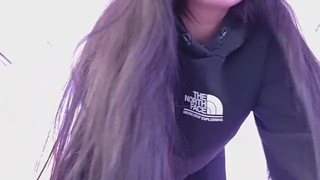 Bella_Vixen_'s cam snapshot