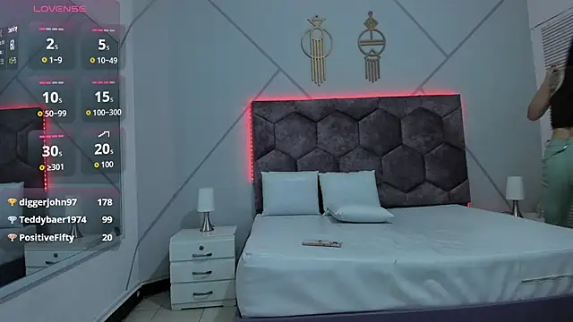 emmy_lander's cam snapshot