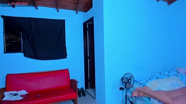 AngelaCoffee's cam snapshot