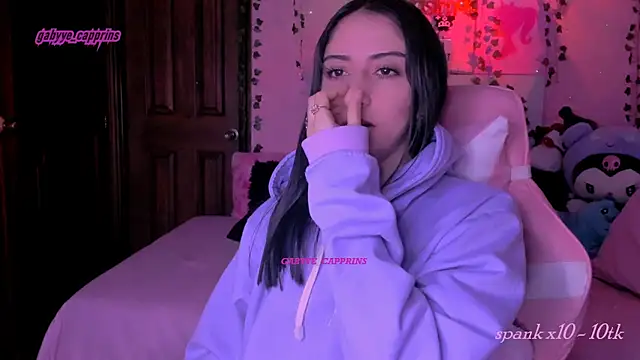 gabyye_capprins's cam snapshot