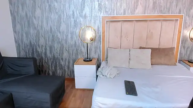 Naomii_BDSM's cam snapshot