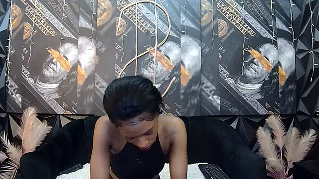 Lilmisbaddyxxx's cam snapshot