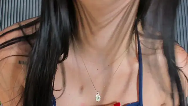 JessicaMilan live sex cam