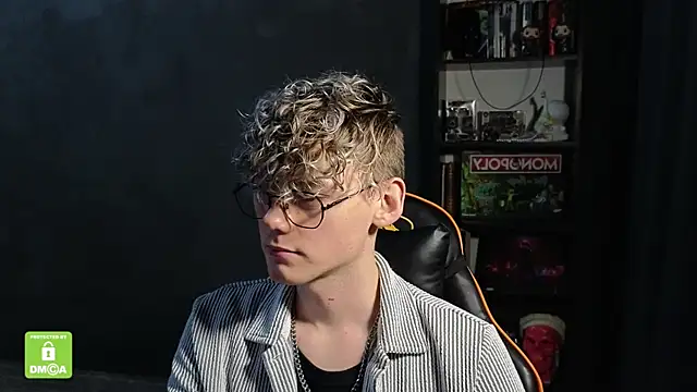 Keytaro live sex cam