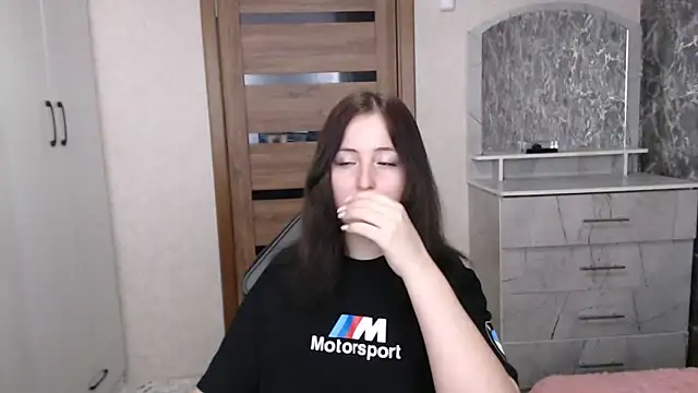 Kristy-Max's cam snapshot