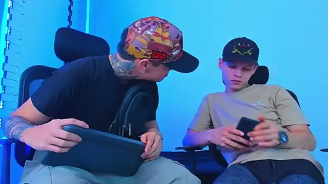 HOT_boy2025's cam snapshot