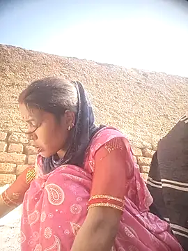 NEXIQRAN live sex cam