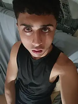 Cute_eliot's cam snapshot