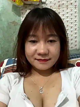 qinejr37's cam snapshot