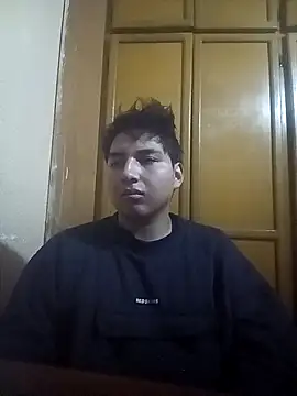 LoganFinds live sex cam