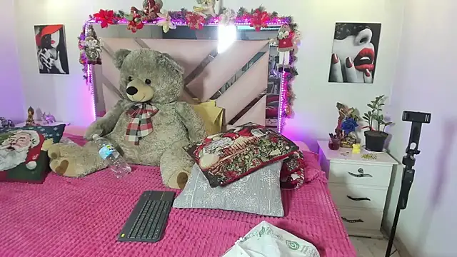 Karly_moon live sex cam