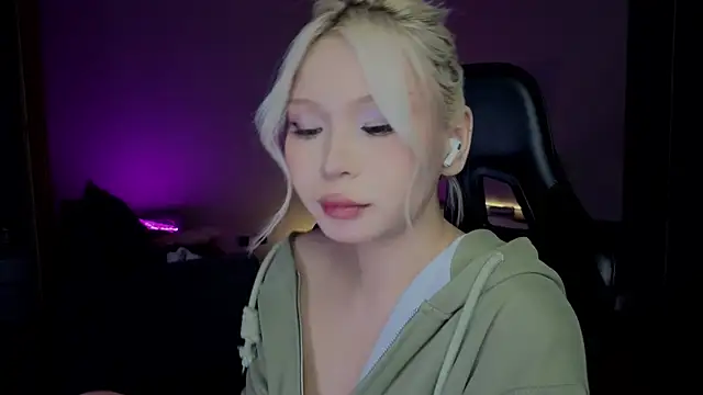 RileyMee live sex cam